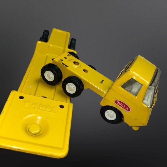 Vintage 1969 Metal Tonka Cab W/ Lowboy Flatbead Trailer 11” B9 - Picture 7 of 8